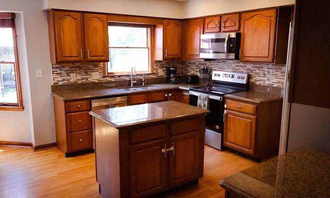 West Chester Casa | Nice large and comfortable home in perfect location!