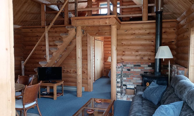 Dillon Cabina | Nice little cabin just south of Dillon.