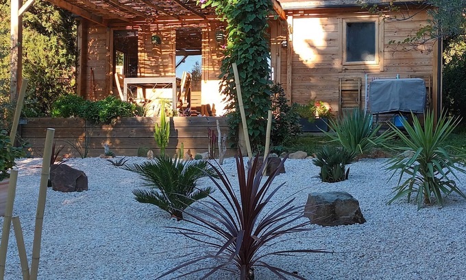 Saint-Jean-de-Fos Chalet De Esquí | Nice little chalet 200m from the Devil's Bridge