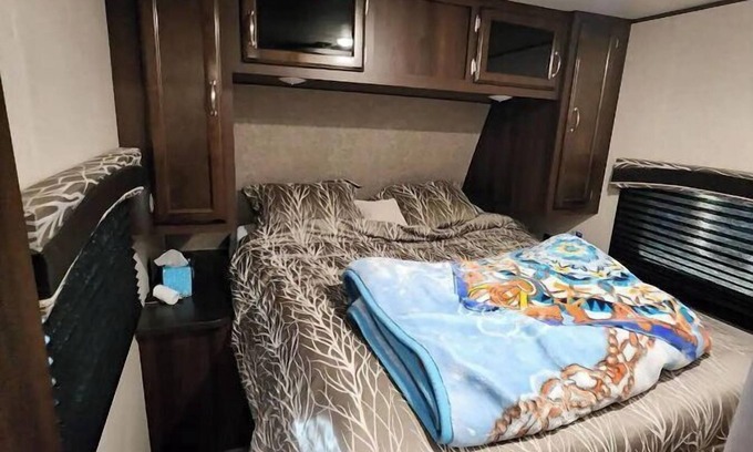 Buffalo Casa | Nice newer camper fully hooked up nice views