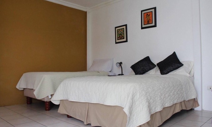 Barrio Kennedy Apartamento | Linda Habitación Privada en Ciudadela Las Garzas, céntrica y segura, Guayaquil