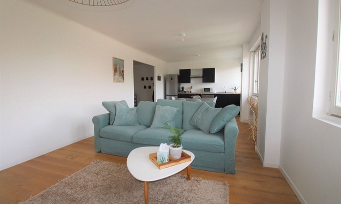 Lay-Saint-Christophe Apartamento | Nice, quiet apartment
