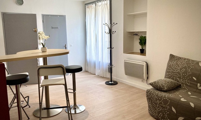 Centre Historique Apartamento | Bonito estudio tranquilo en el centro de la ciudad.