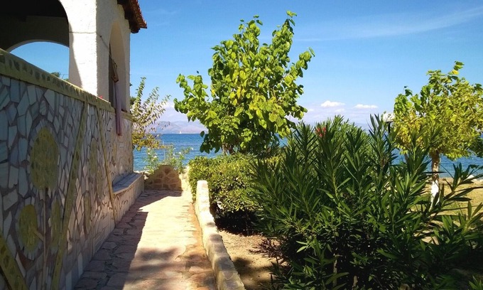 Melikia Apartamento | Bonita vista al mar Apartm. s en la playa de Corfú - Recientemente reformado