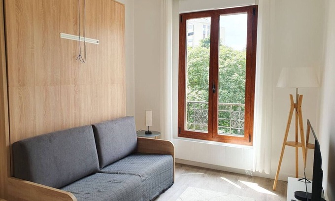 Velizy-Villacoublay Apartamento | Nice studio in the city center 20 minutes from Paris