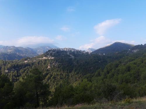 Saint-Martin-du-Var Apartamento | Nice Studio with terrace and free parking