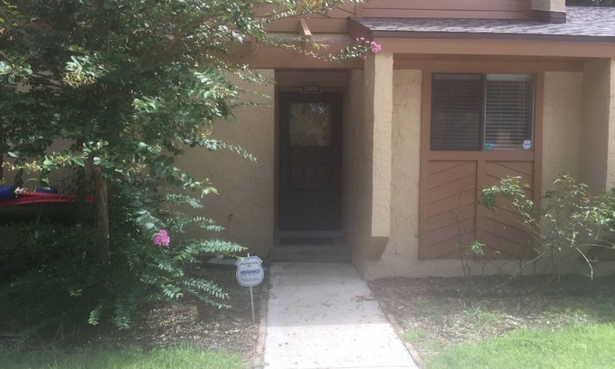 Orange Park Casa | Nice Townhouse 1-6 month rental