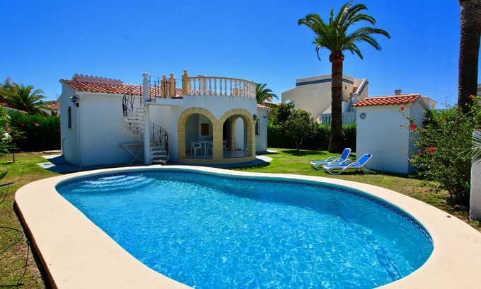 Playa de la Almadrava Villa | Bonita villa cercana a la playa Almadrava FU