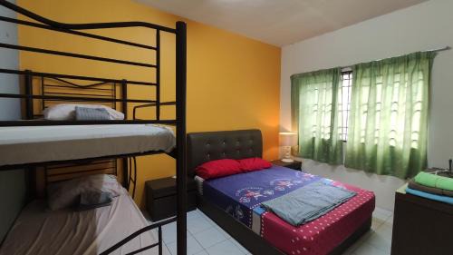 Bukit Jalil Apartamento | Nicely furnished with pool at Serdang Raya