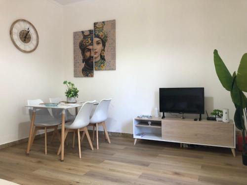 Campofelice di Roccella Apartamento | Nichi & Matti Iemmolo's Guest House