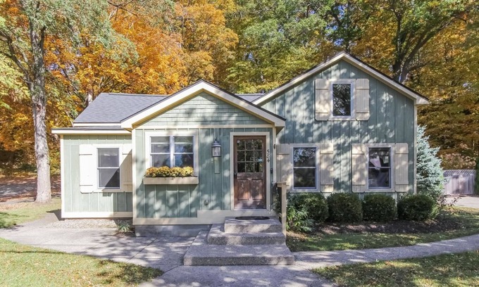 Saugatuck Apartamento | Nightingale - Two Bedroom Apartment, Sleeps 4