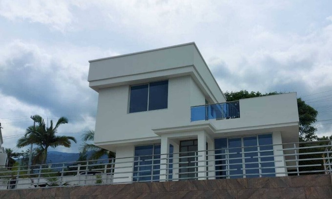 Silvania Casa | ALQUILER por NOCHE de Hermosa Casa para DIEZ PERSONAS en Silvania, Cundinamarca