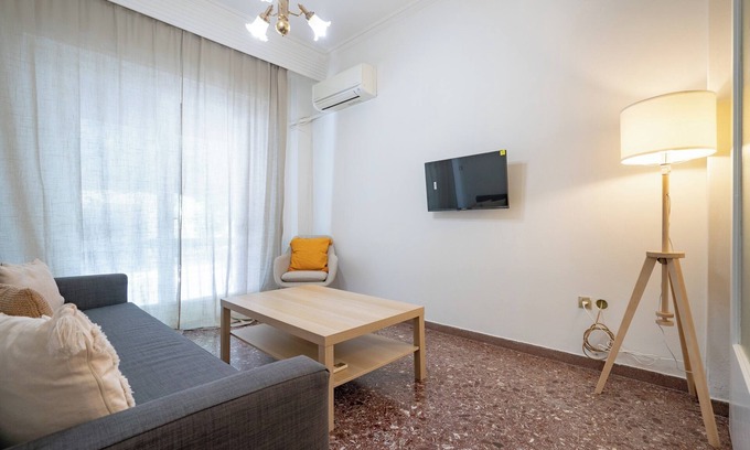 Nikaia Apartamento | Nikaia One-Bedroom Comfort for 4 by ΜΡS