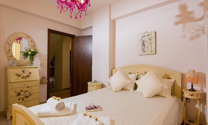 Roussospiti Villa | Νikolaos Villa with Private Pool, Playground & BBQ