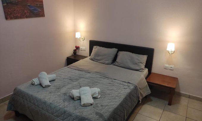 Paradisi Casa | Nikolettas Studios Traditional House