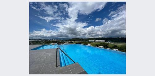 Tanjung Aru Apartamento | Nilam 2 ARU SUITES 3BR Nilam Residence INFINITY POOL