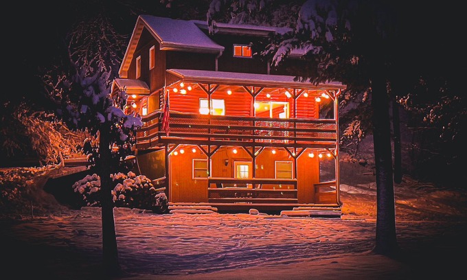 Wisconsin Dells Casa | Nine mins from Down Town Wisconsin Dells. Pet Friendly, Private Area