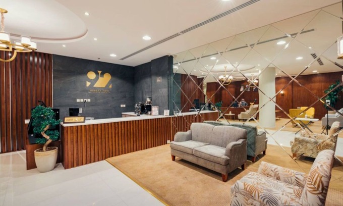 Unaizah Apartamento | Ninety Two