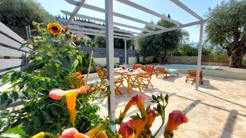 Vathy Casa | NIOS Luxury House & Studio
