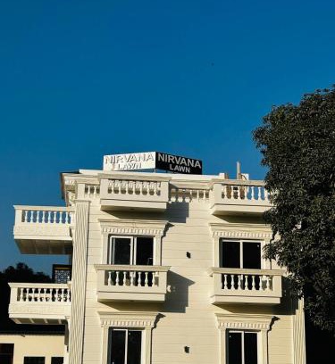 Lucknow Casa | Nirvana Lawn