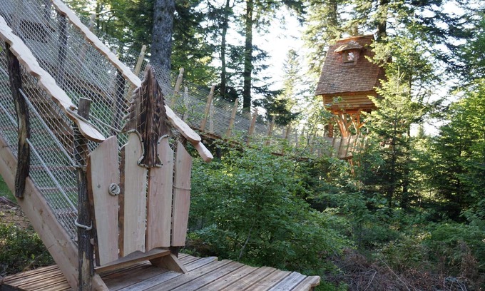 La Tour-dʼAuvergne Cabina | Cabane Nis dau Sapï-Cabaña de madera-Baño Privado-Vista al bosque