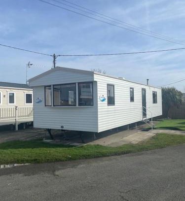 Towyn Complejo | No. 1 Family Caravan at Golden Gate Holiday Centre, Sleeps 6