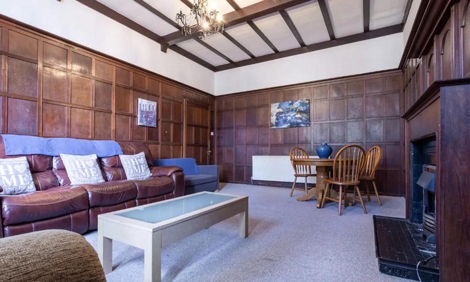 Sefton Park Apartamento | No 1 - LARGE 1 BED NEAR SEFTON PARK AND LARK LANE