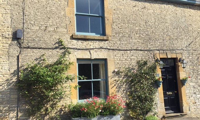 Stow-on-the-Wold Casa | No. 14, Impresionante casa de vacaciones con estacionamiento privado y todas las habitaciones con baño