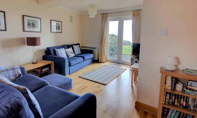 Brora Apartamento | No. 4 The Links Apartment is a ground floor apartment over looking the world-famous James Braid Golf