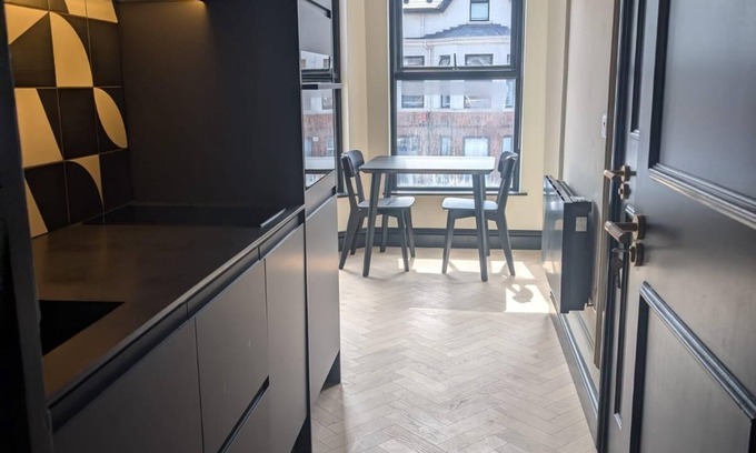 Queens Quarter Apartamento | No 5 by Warren Collection