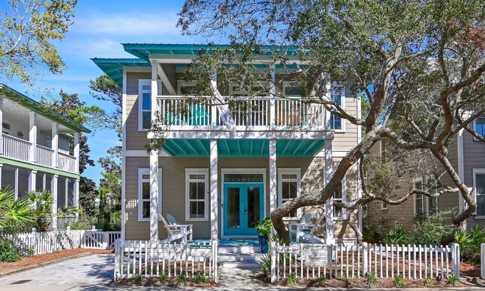 Seagrove Beach Casa | Dedos en la arena: escuche las olas, vea el océano desde nuestra cabaña junto al mar