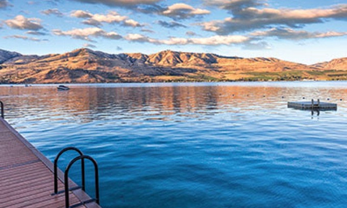 Chelan Complejo | En serio .. Este complejo, lago y campo es impresionante!