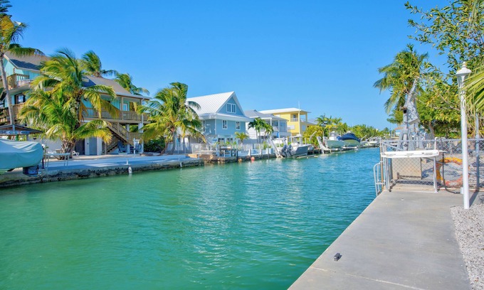 Summerland Key Casa | No Offering a discount from now until July 21!! 3/2 canal front home!