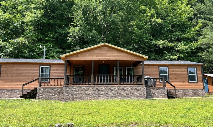 Huntsville Casa | No trailering secluded private oasis!!
