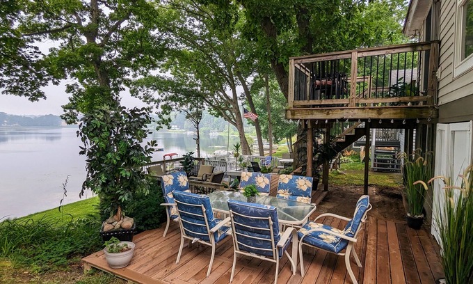 Solon Township Casa | No wake lakefront cottage with tiered decks and a quiet, friendly neighborhood