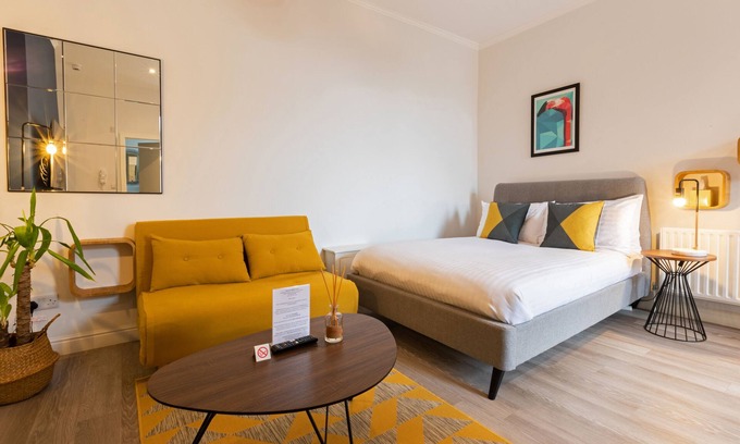 Preston Apartamento | Flat3A Fulwood Heights-Estudio-Negocios-Baño Privado