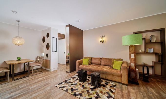 Maxglan Villa | Noble, apartamento totalmente equipado, céntrico, recientemente renovado