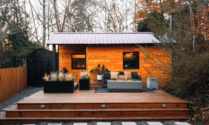 Fairview Casa | Noble Nook with Hot Tub