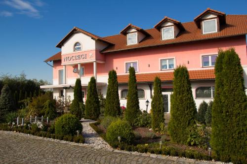 Boleslawiec Cama Y Desayuno | Noclegi Biała Róża