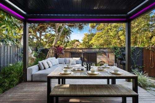 Belongil Casa | Noire at the Beach - Steps from Belongil Beach