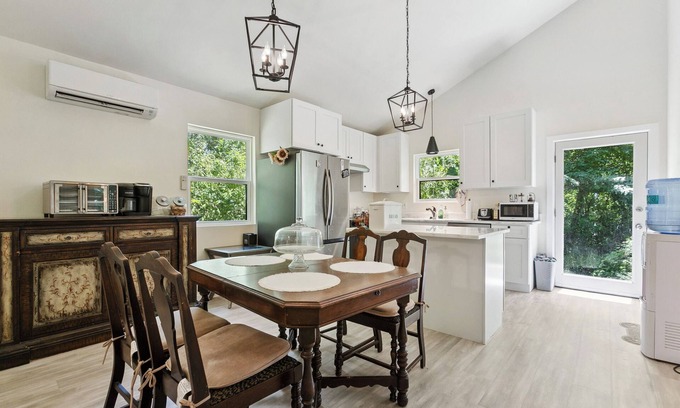 Terrytown Casa | Nola Swamp retreat on 10 acres