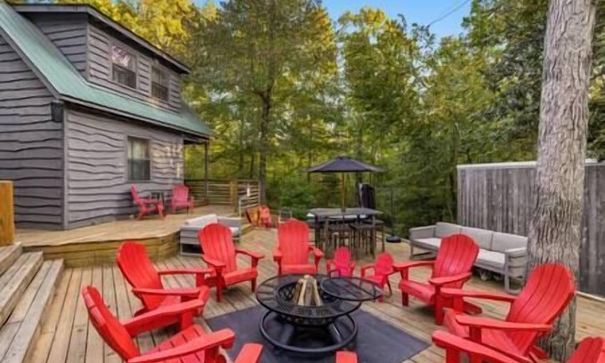 Clarkson Casa | Nolin Cabin Experience w/ Hot Tub