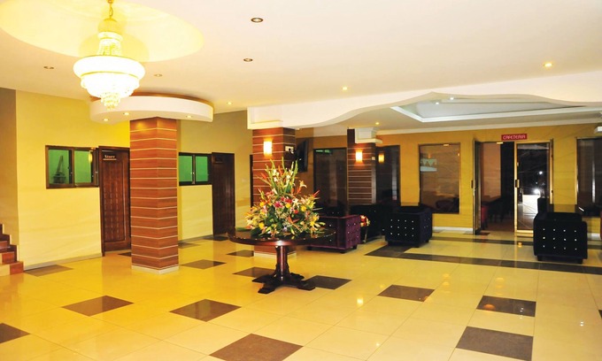 Eastleigh Hotel | Nomad Paradise Hotel