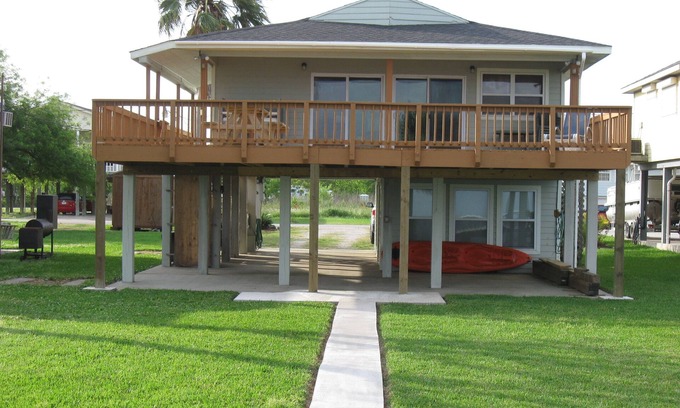 Dickinson Casa | Non Smoking / Water Front Bayhouse Con muelle de pesca privada y muelle