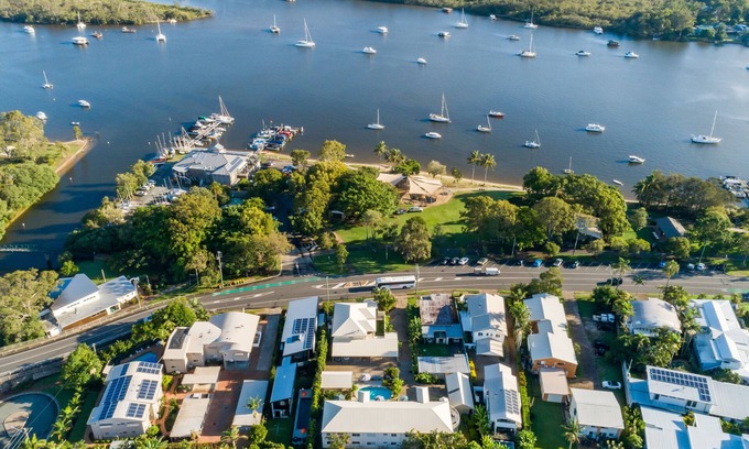 Noosaville Casa | Noosa River Palms