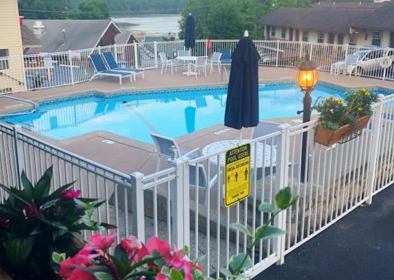 Lake George Hotel | Nordick's Inn