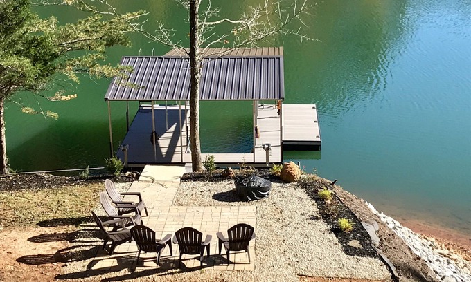 Big Creek Cabina | NORRIS LAKE FRONT RENTALS: DAWSON'S CREEK NEW DOCK CON PLATAFORMA DE SALTO