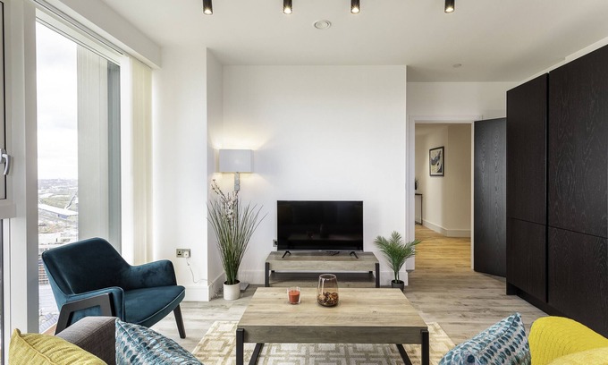 East Acton Apartamento | North Acton III - 2Bed King/Twin + 2Bath + Balcony