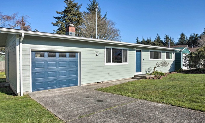 North Bend Casa | North Bend / Coos Bay Escape by Coast & Dunes!