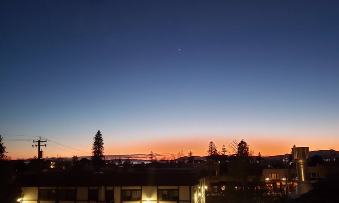 Berkeley Condominio | North Berkeley 1bd/1ba condo with View- Steps to Campus, BART, Cafes, Shops